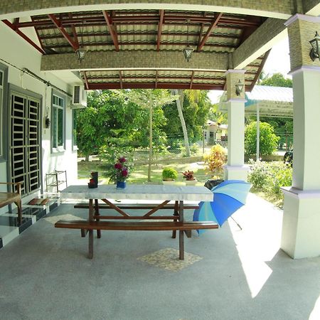 Twin Castle Homestay Kuala Pilah Exterior photo