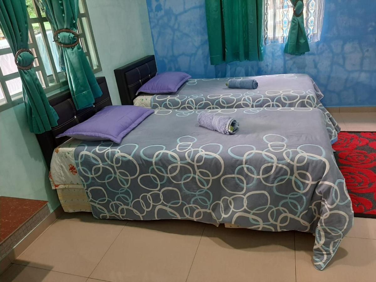 Twin Castle Homestay Kuala Pilah Exterior photo