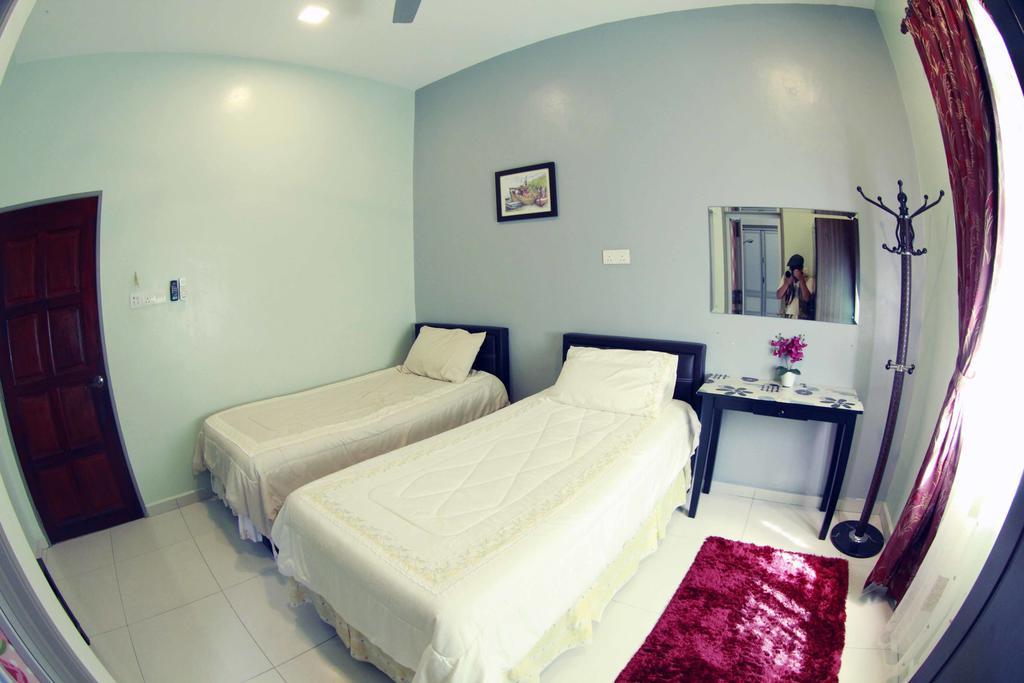 Twin Castle Homestay Kuala Pilah Exterior photo