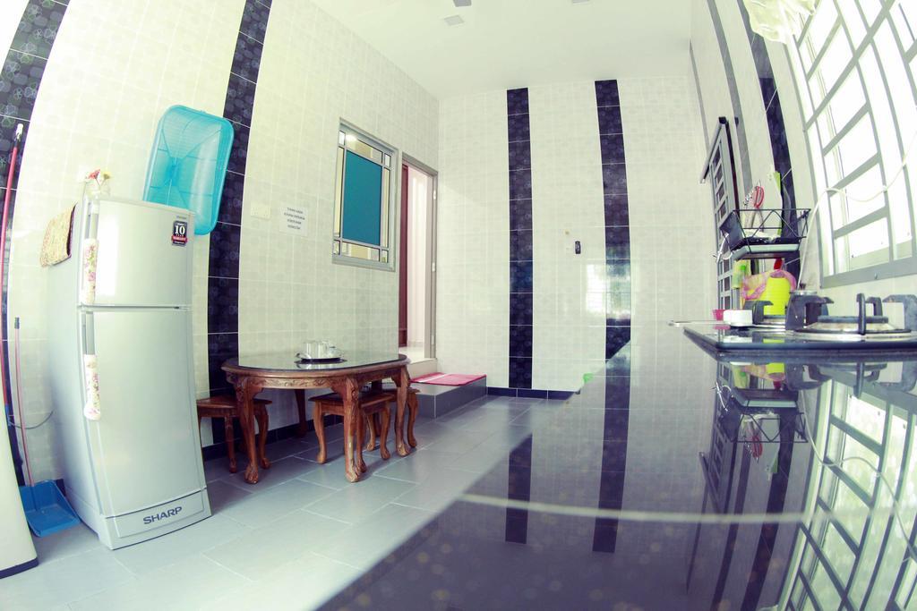 Twin Castle Homestay Kuala Pilah Exterior photo